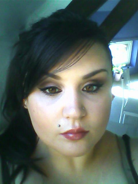 Book de makeupbyvalkyrieloona