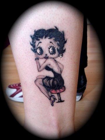 Book de salon-de-tatouage-a-beziers