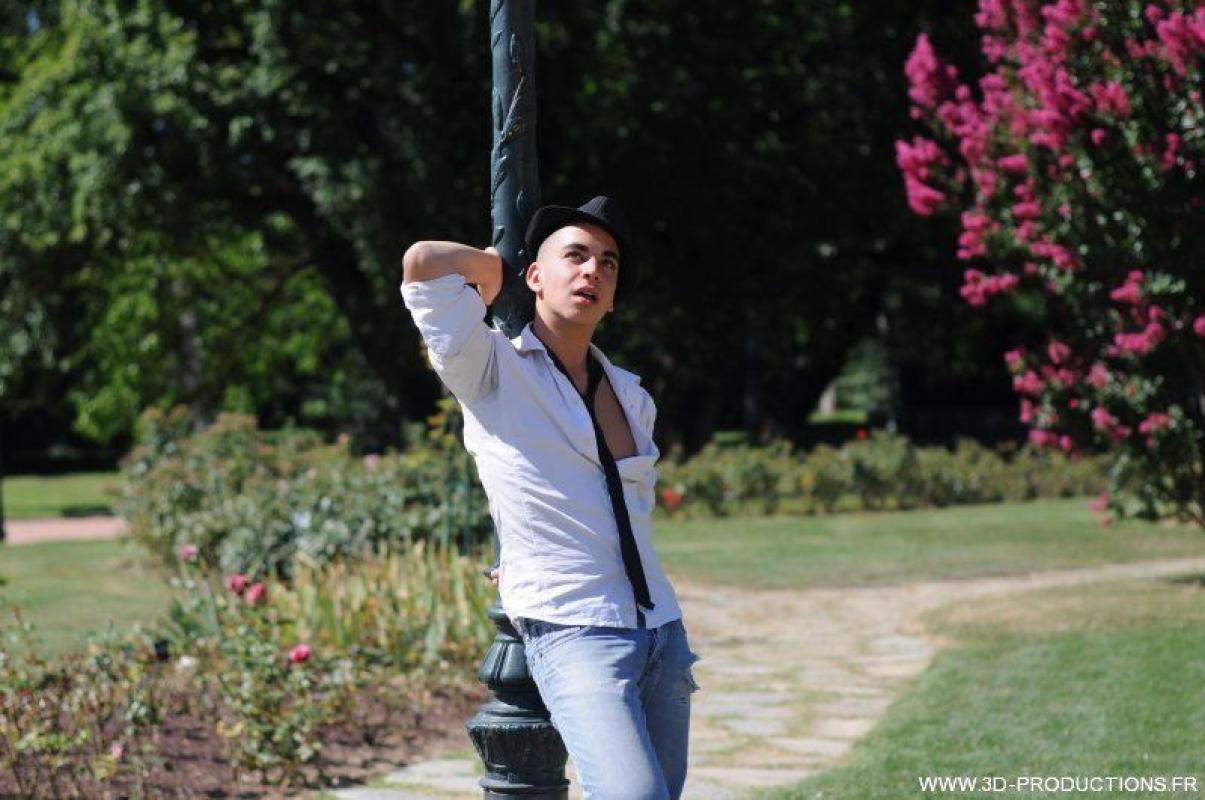 Book de fahem