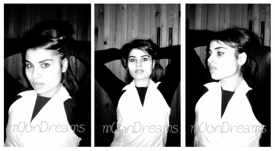 Book de moon